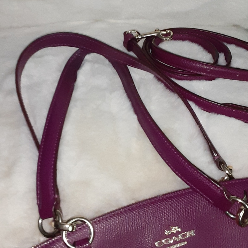 Authentic Coach purse - Picture 7 of 9